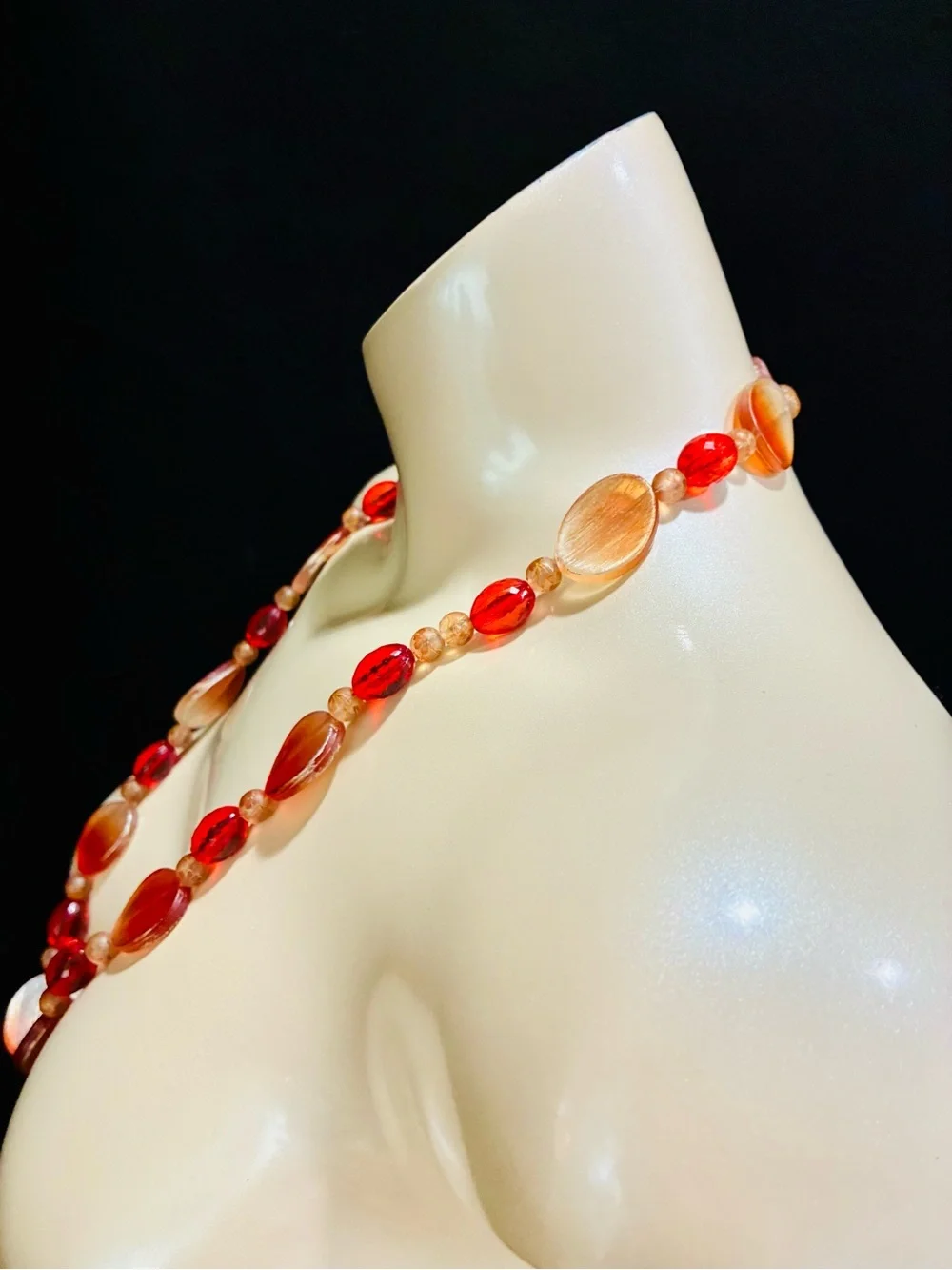 Summer Pop of Color Gradient Orange & Red Beaded Over The Head Necklace Easy EUC